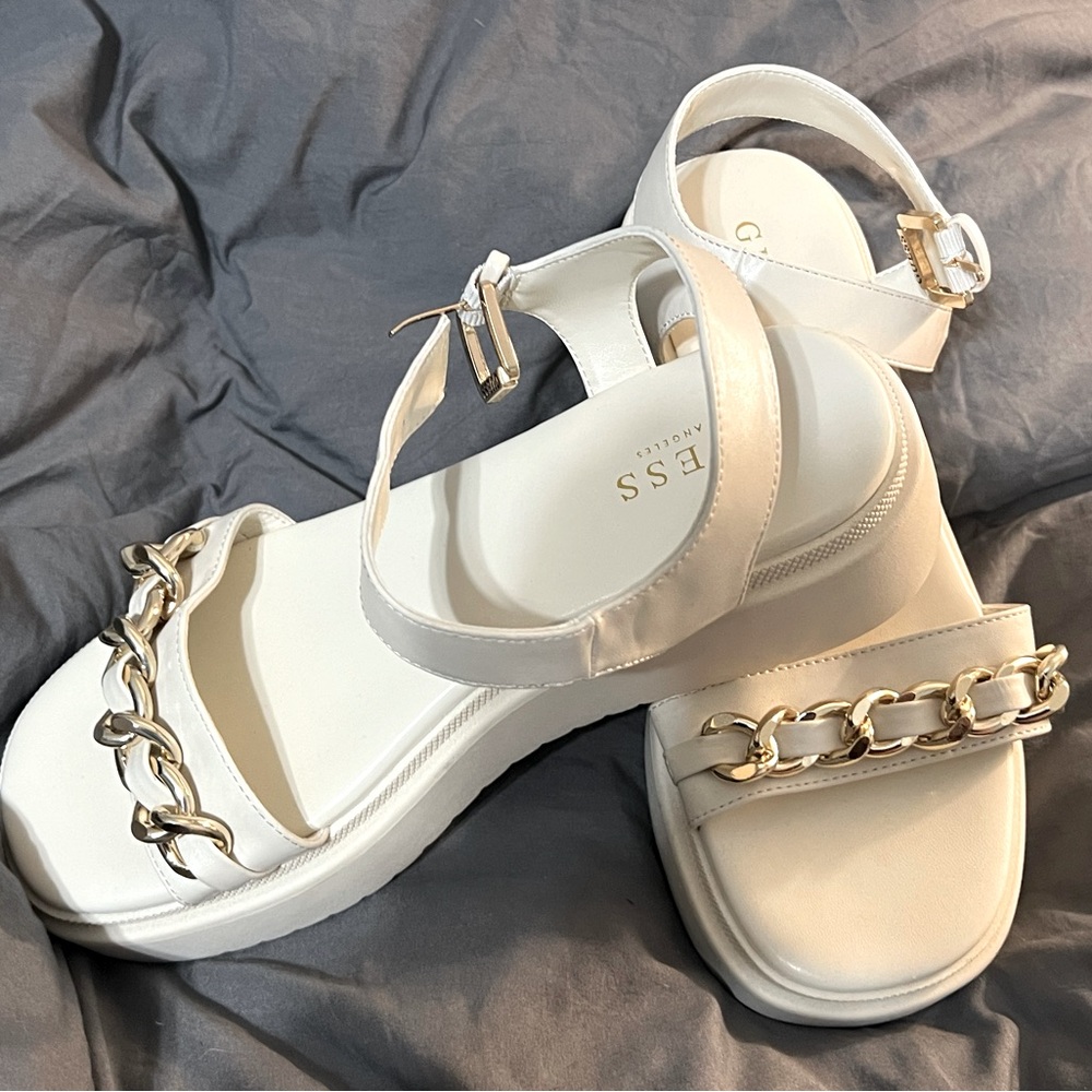 Guess Occurs Chain Platform Sandals